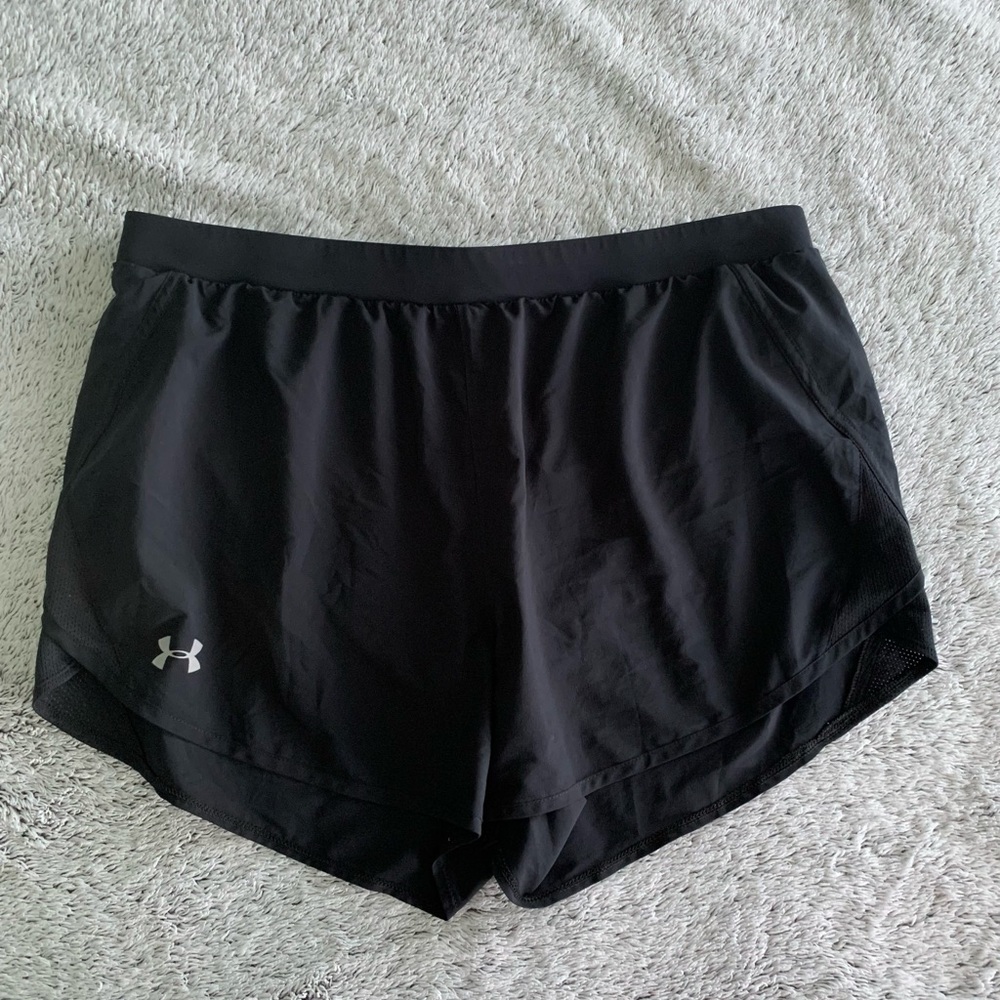 Under Armour Loose HeatGear Athletic Shorts / Women Size XL / Black